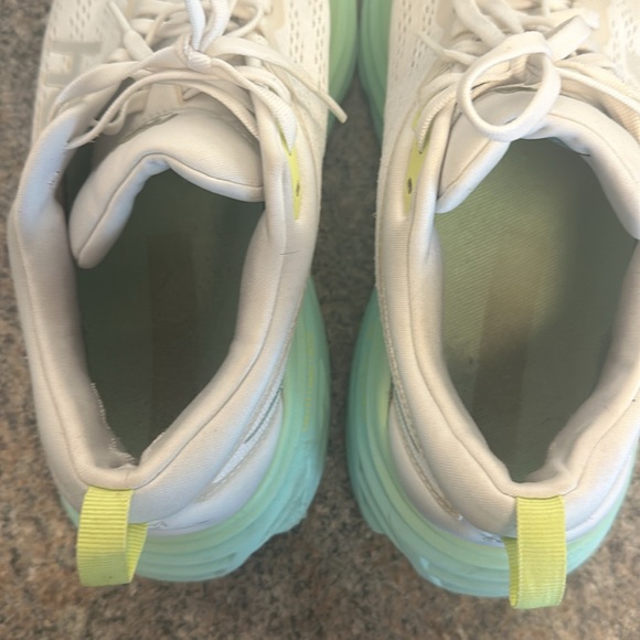 Hola Bondi 8 Womens 10 wide Running Nurse Shoe - Picture 2 of 6